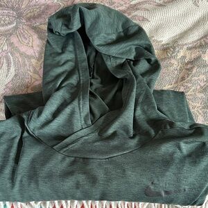 Nike Men's Dark Green Dri-Fit Pullover Thin Hoodie